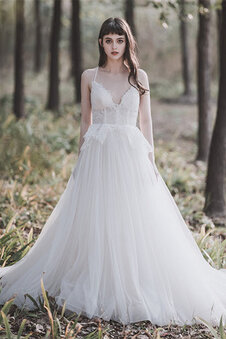 Abito da sposa in pizzo romantico in pizzo pomposo a-line bellissima