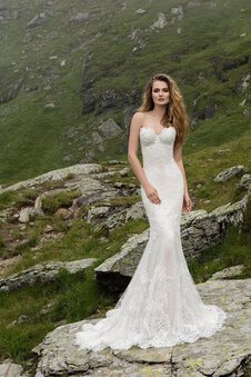 Abito da Sposa Tubino Sogno A Terra Cerniera in Pizzo