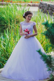 Abito da Sposa Cappellino in Pizzo con Manica Corte Conservatore Ball Gown